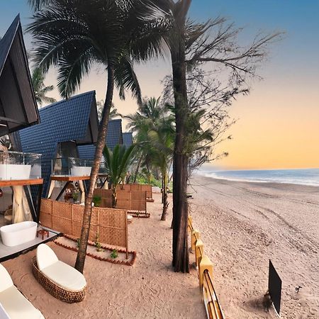 The Rose Goa Beach Resort Agonda Bagian luar foto