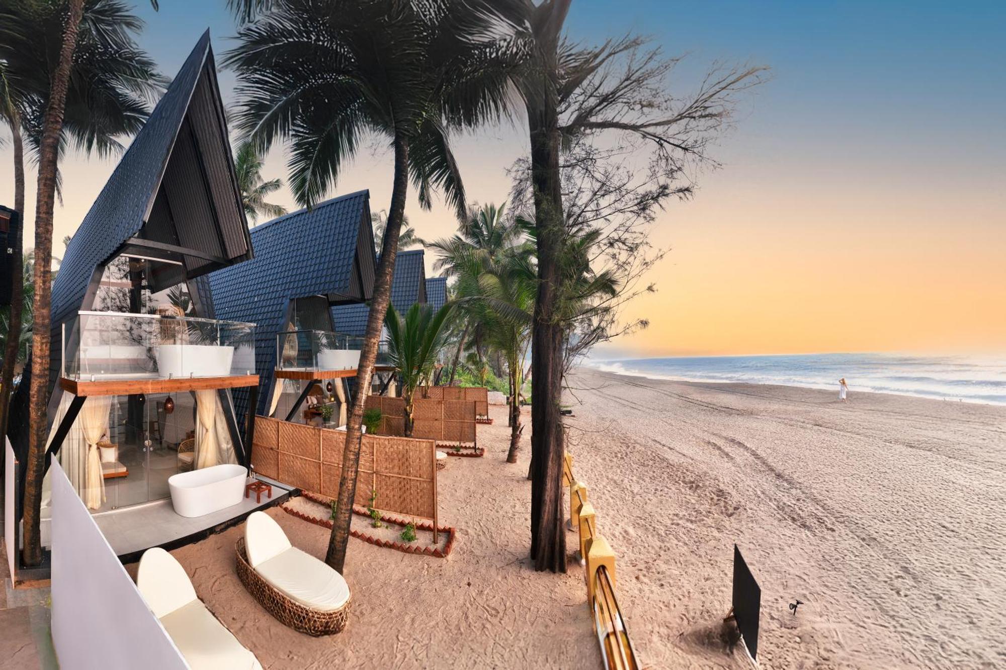 The Rose Goa Beach Resort Agonda Bagian luar foto