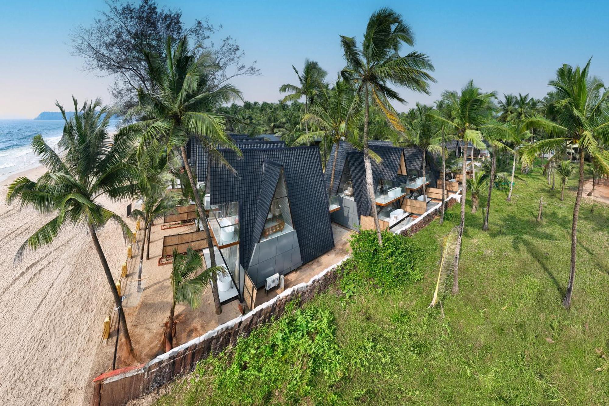 The Rose Goa Beach Resort Agonda Bagian luar foto