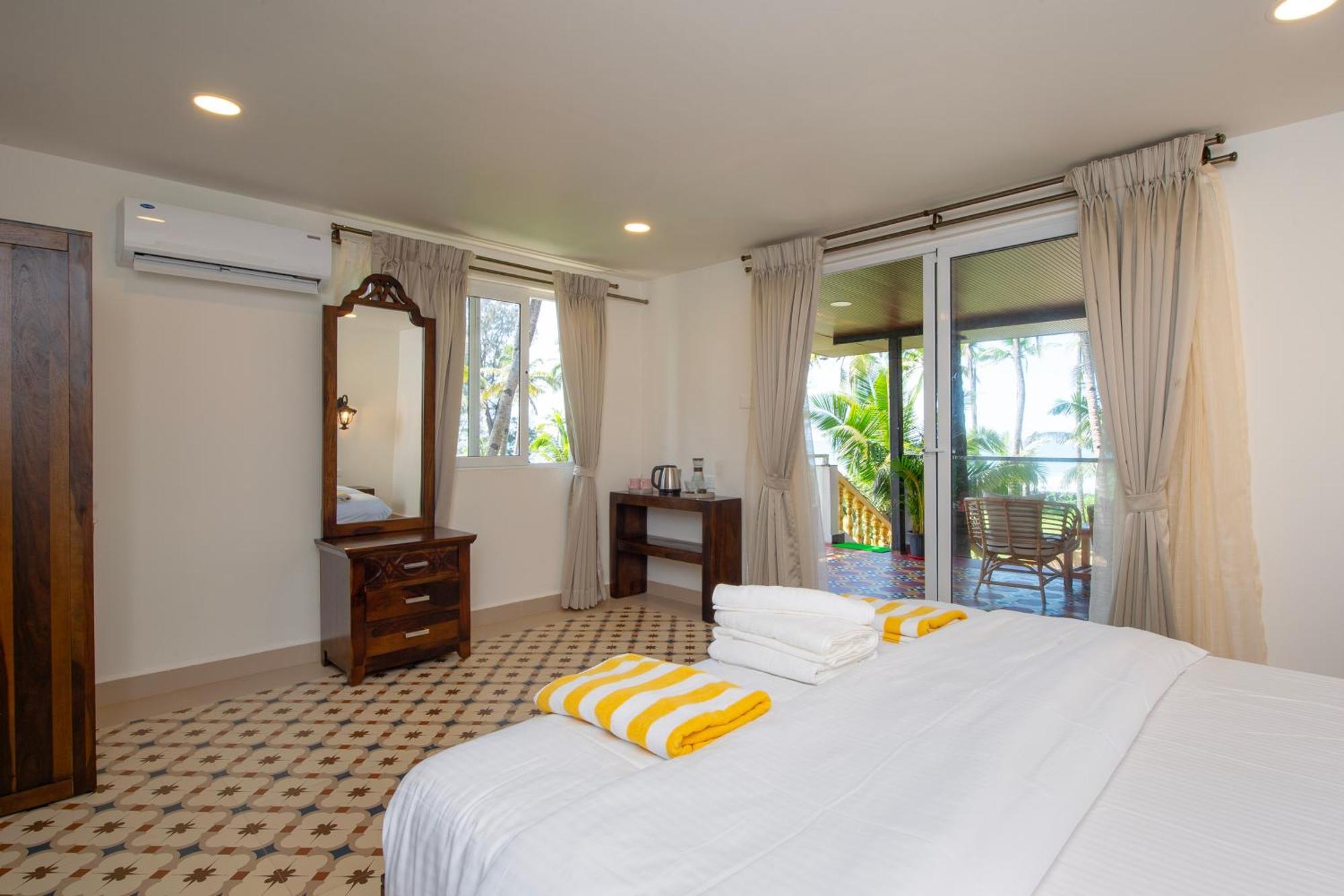 The Rose Goa Beach Resort Agonda Bagian luar foto