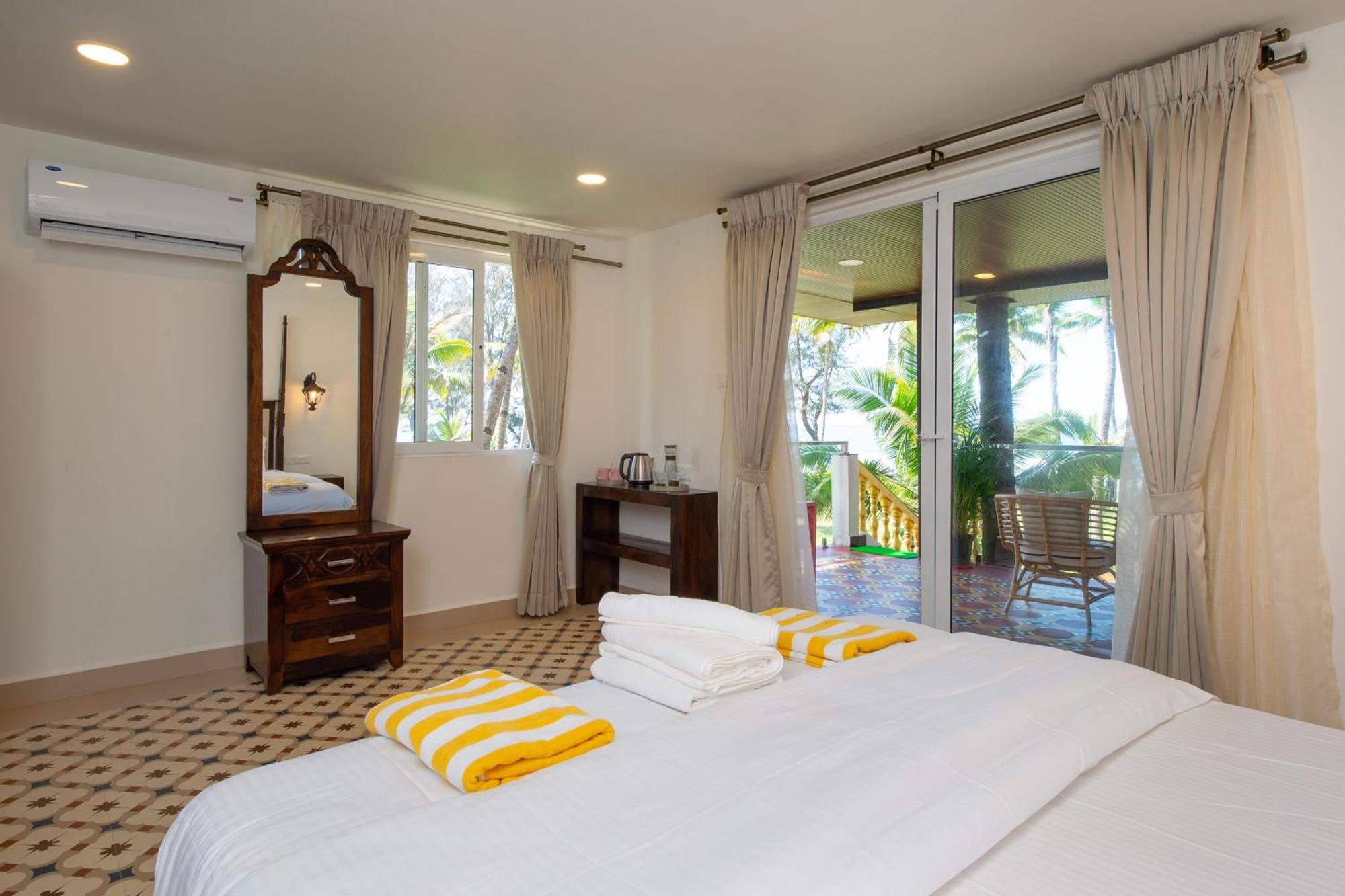 The Rose Goa Beach Resort Agonda Bagian luar foto