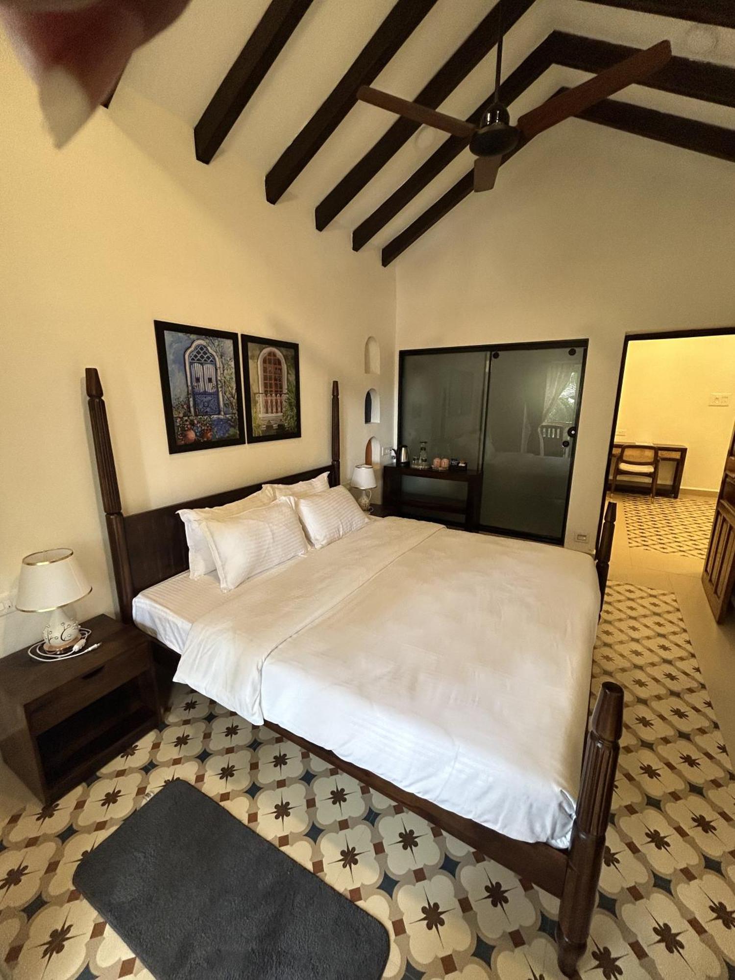 The Rose Goa Beach Resort Agonda Bagian luar foto