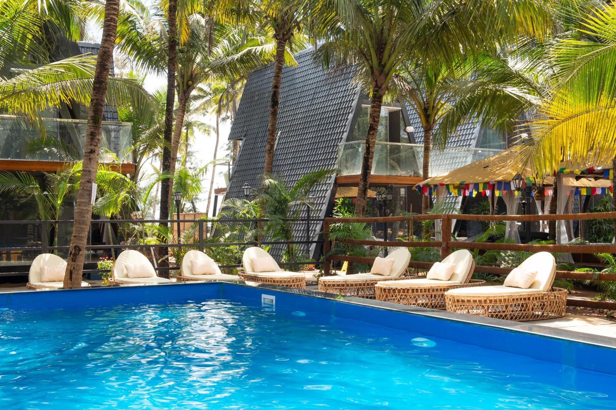 The Rose Goa Beach Resort Agonda Bagian luar foto
