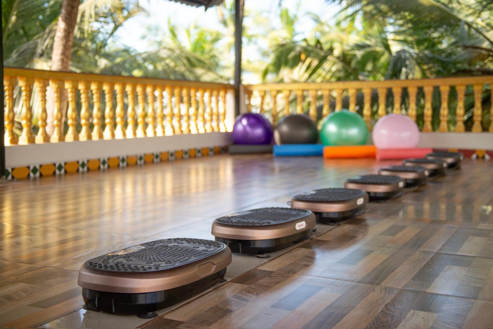 The Rose Goa Beach Resort Agonda Bagian luar foto