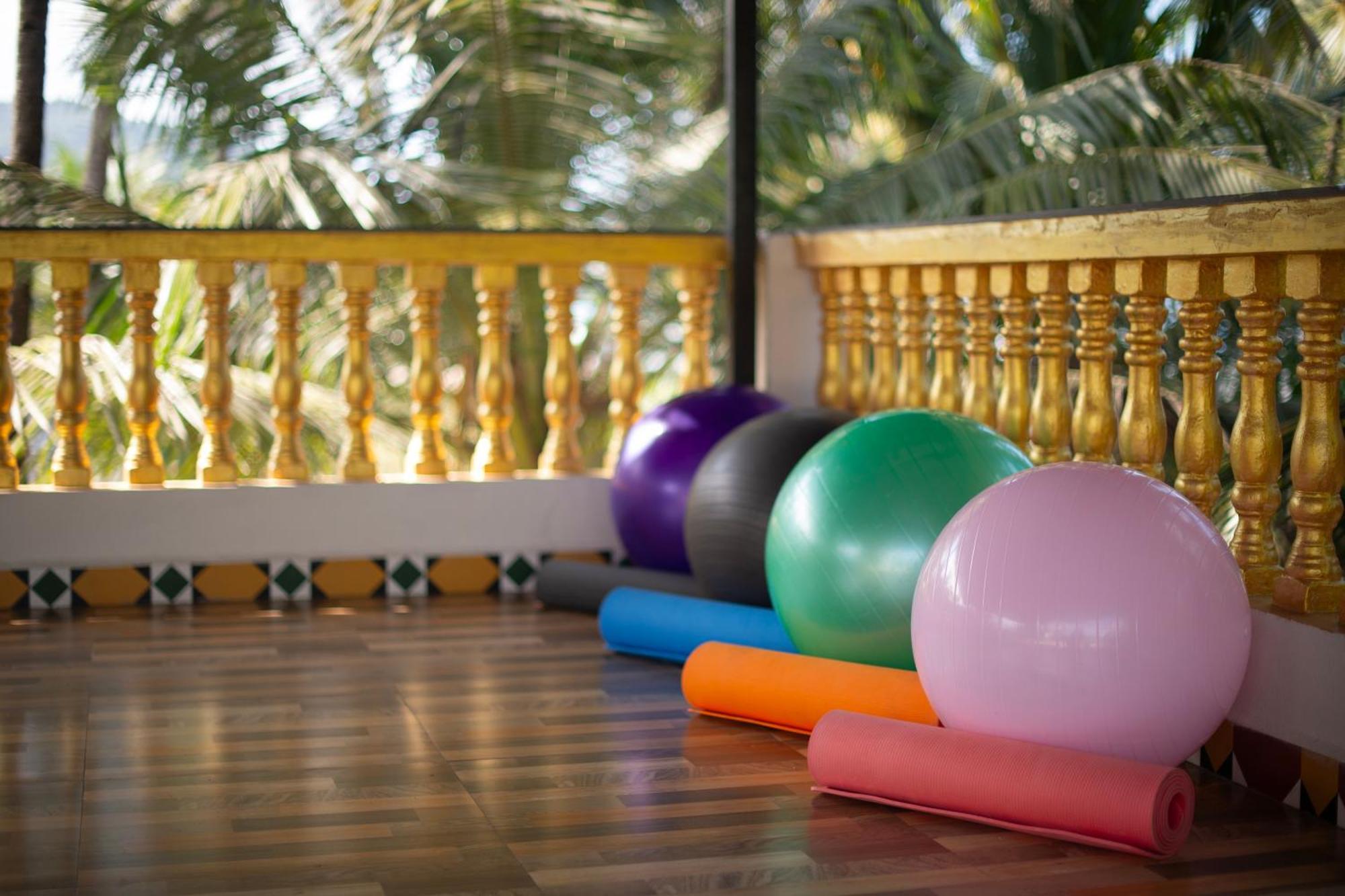 The Rose Goa Beach Resort Agonda Bagian luar foto