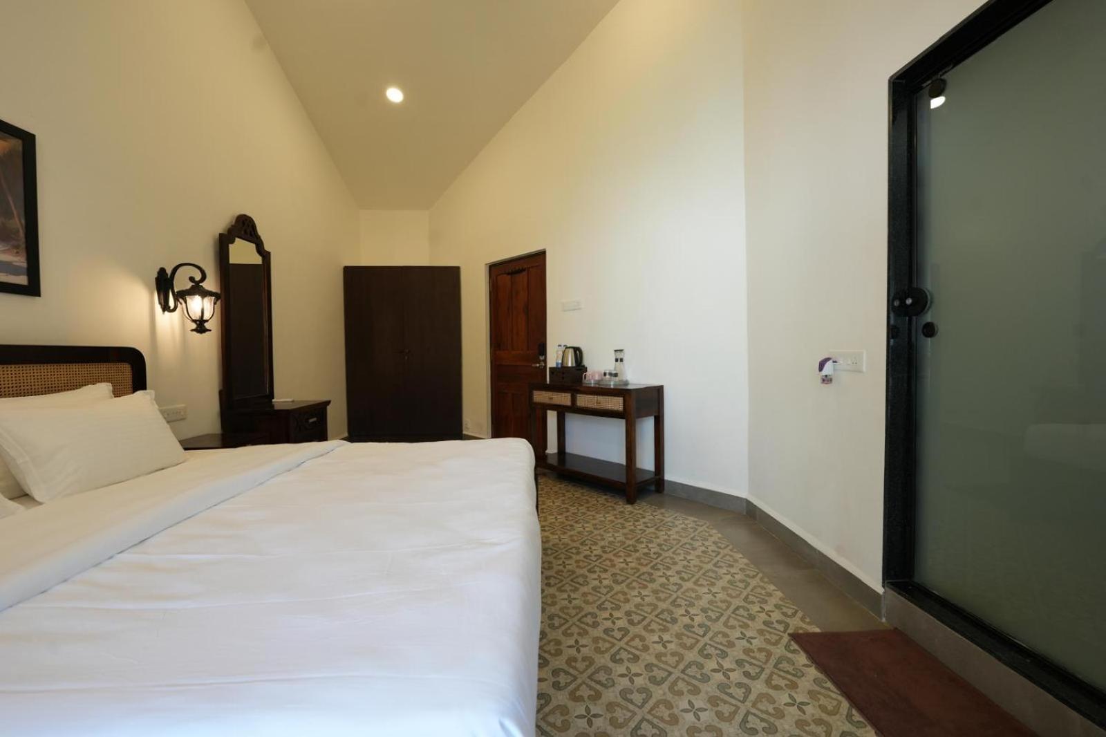 The Rose Goa Beach Resort Agonda Bagian luar foto